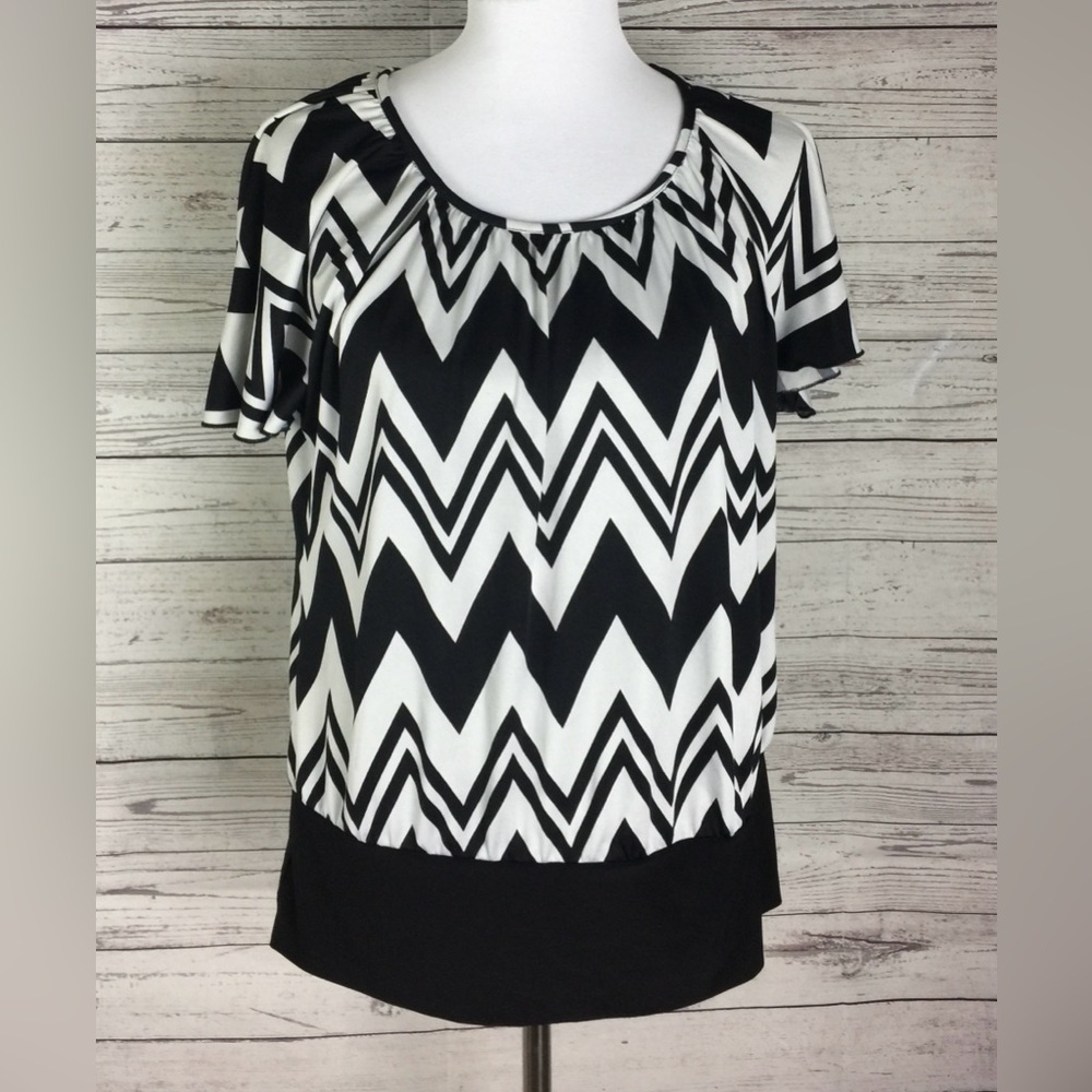 New Directions Women’s Black White Chevron Print Banded Hem Stretch